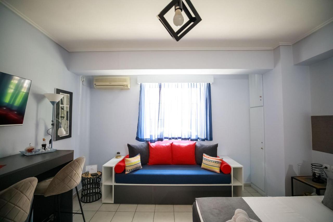 Adriana'S Downtown Studio-Parking Lot Included Patras Buitenkant foto