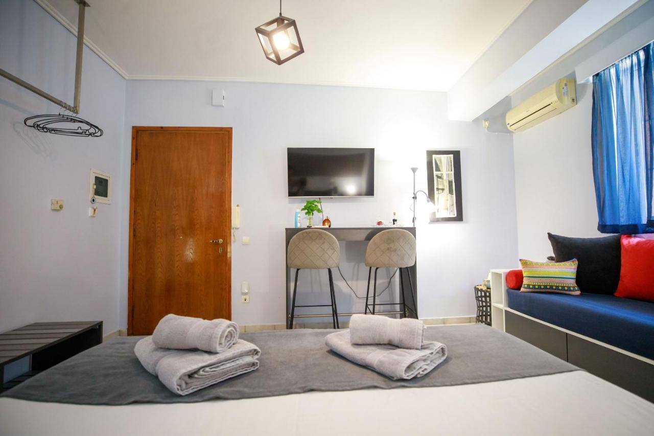 Adriana'S Downtown Studio-Parking Lot Included Patras Buitenkant foto